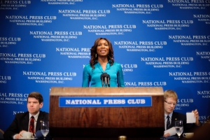 Venus Williams addressed a sold-out crowd at a July 7 NPC luncheon event. She discussed the 2010 Wimbledon tournament, her play with the Washington Kastles and her new book. Also...