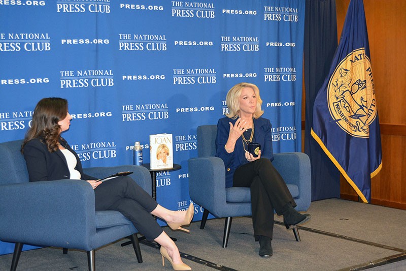 Emily Wilkins interviews Joan Lunden at Headliners Book Event March 19 2026