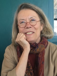 Photo of Elizabeth Becker
