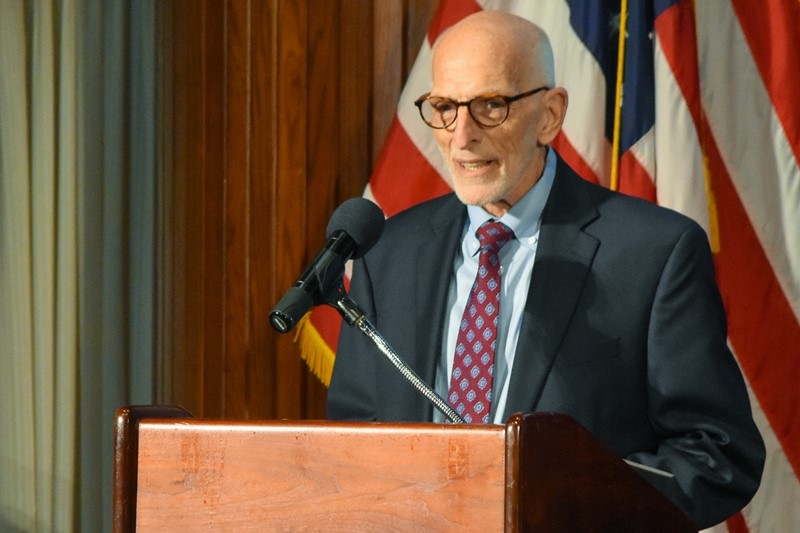 Photo of Mike Freedman at April 2023 'Kalb Report' event.
