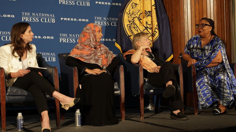 Photo of NPC President Emily Wilkins and Nobel Peace Prize laureates Tawakkol Karman, Jody Williams and Leymah Gbowee