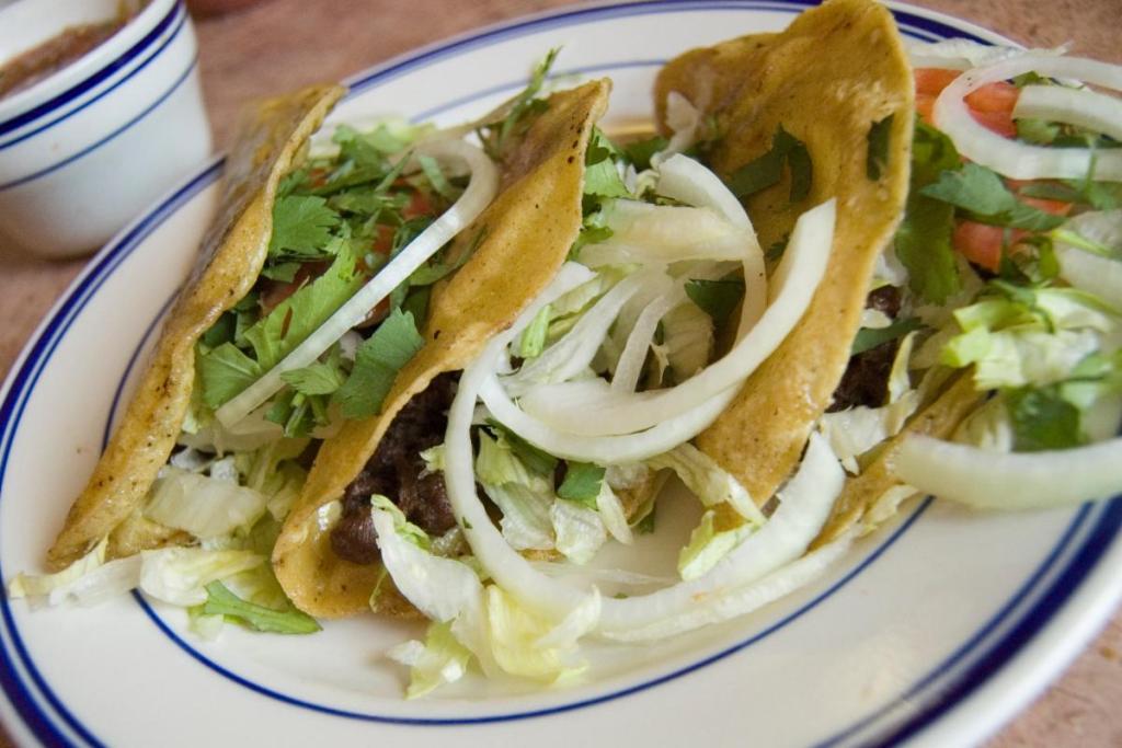 An image of a taco platter