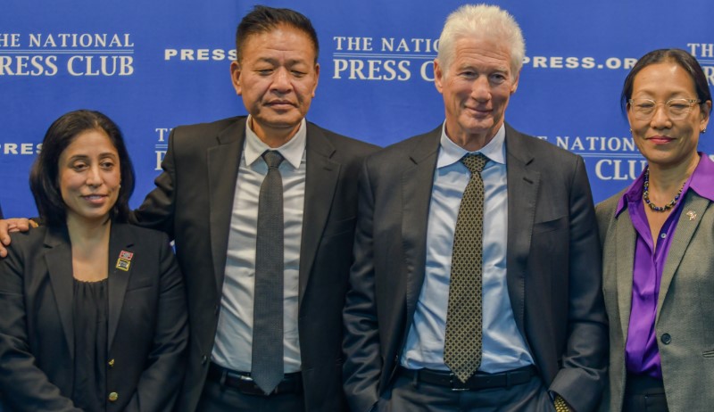 Photo of actor Richard Gere and other Tibet Newsmaker participants