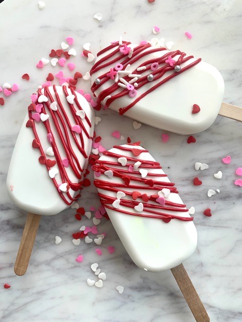 Valentine's Day cakesickle